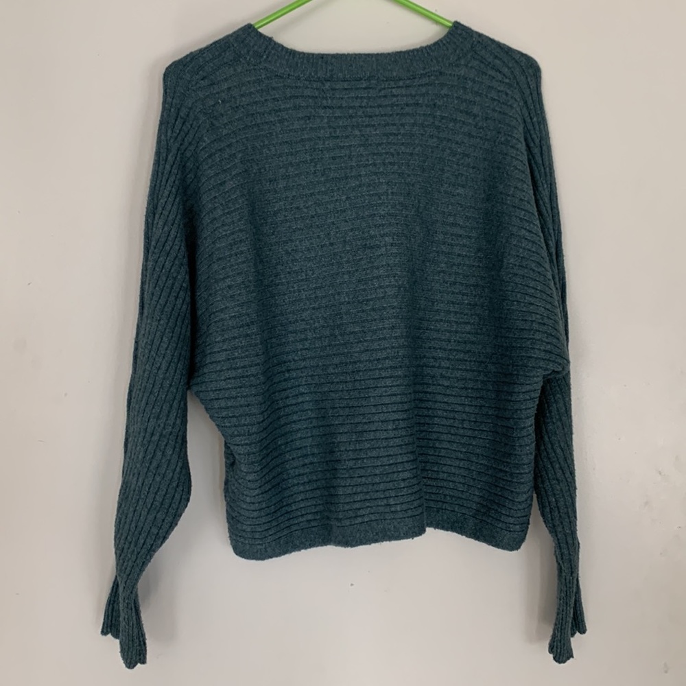 Blue Sweater - Picture 3 of 3